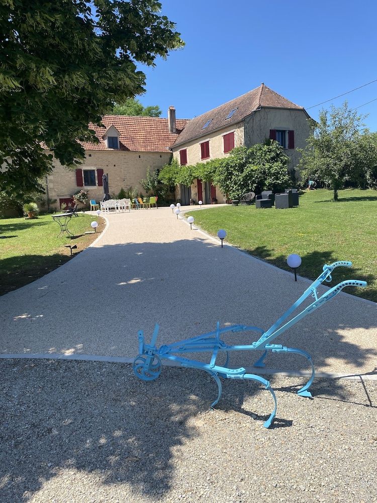 LE DOMAINE DU GRAVIER -1 étoiles à Gramat