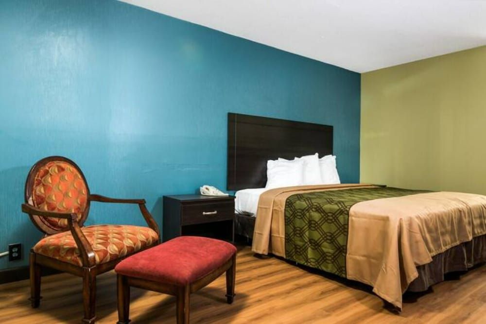Royal Extended Stay Hotel 3