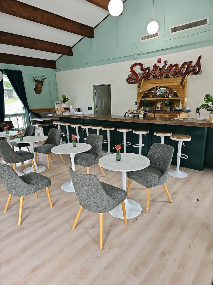 The Springs Motel 2