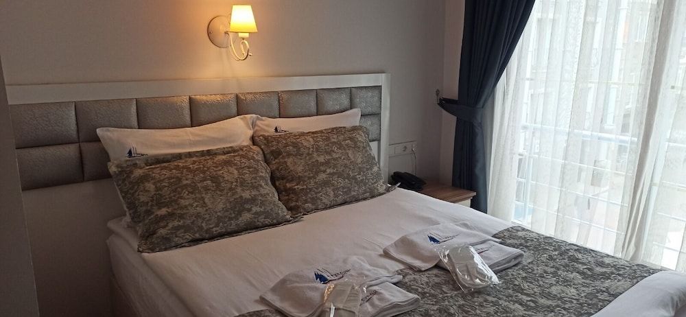 Harbour Otel 2