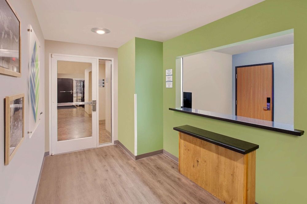 WoodSpring Suites Pharr 3