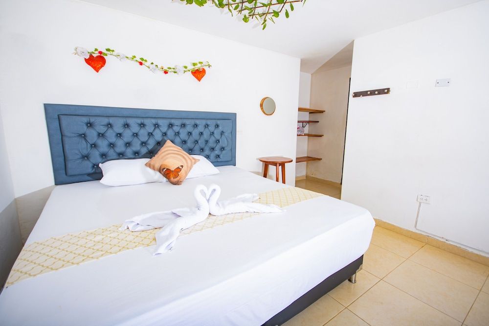 Hotel Familia Casa Blanca 3
