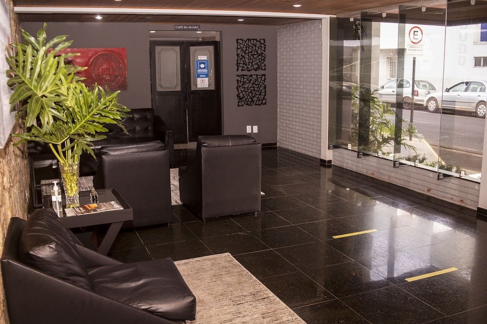 Premier Hotel 2