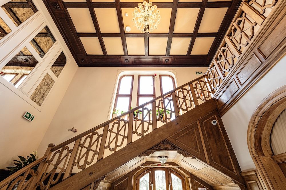 Hotel na Skarpie 2 estrellas en Ząbkowice Śląskie