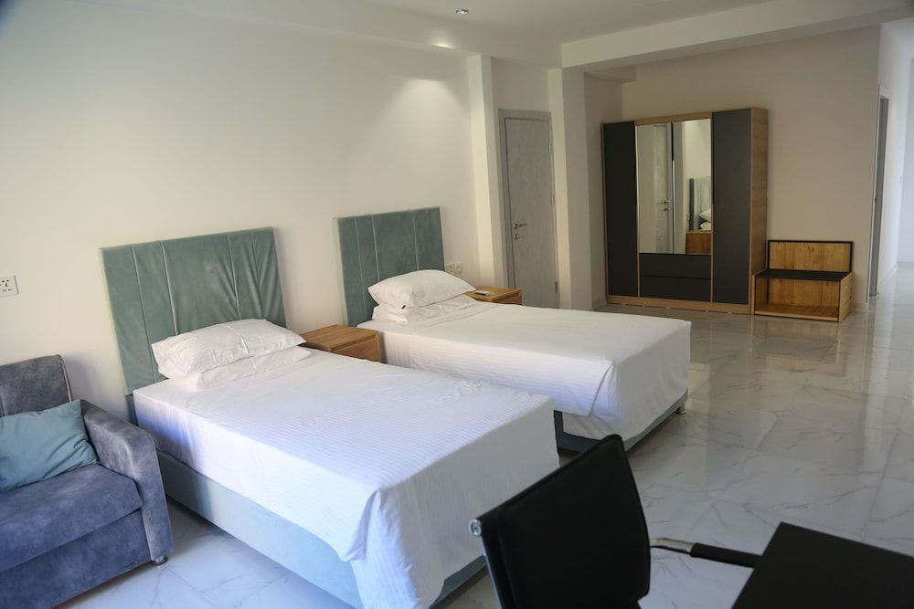 Areni Lodge 2