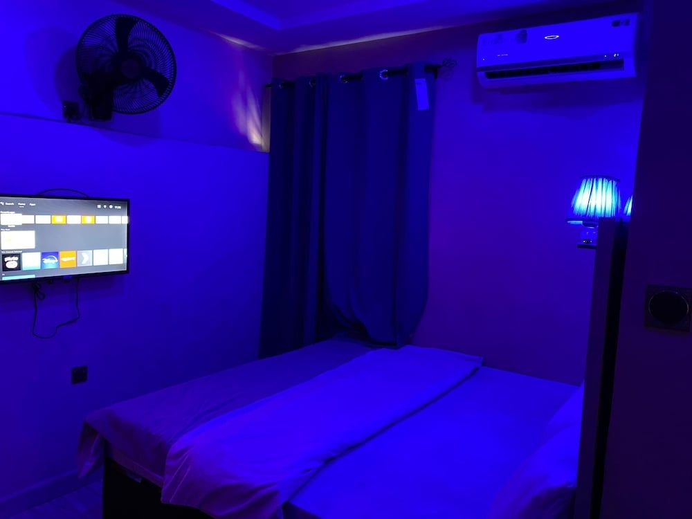 MTA Sports Lounge and Leisures 3