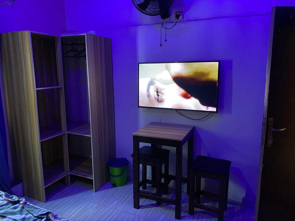 MTA Sports Lounge and Leisures 2
