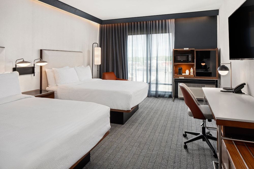 Courtyard by Marriott Owatonna Downtown 3