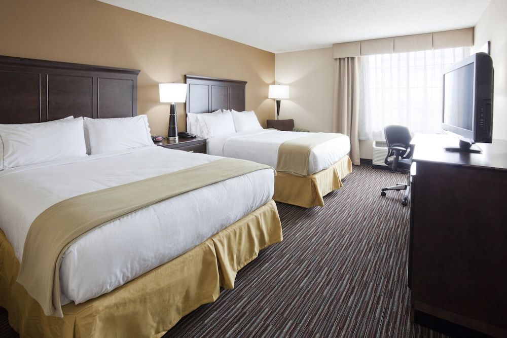 Holiday Inn Express & Suites Willmar by IHG 3