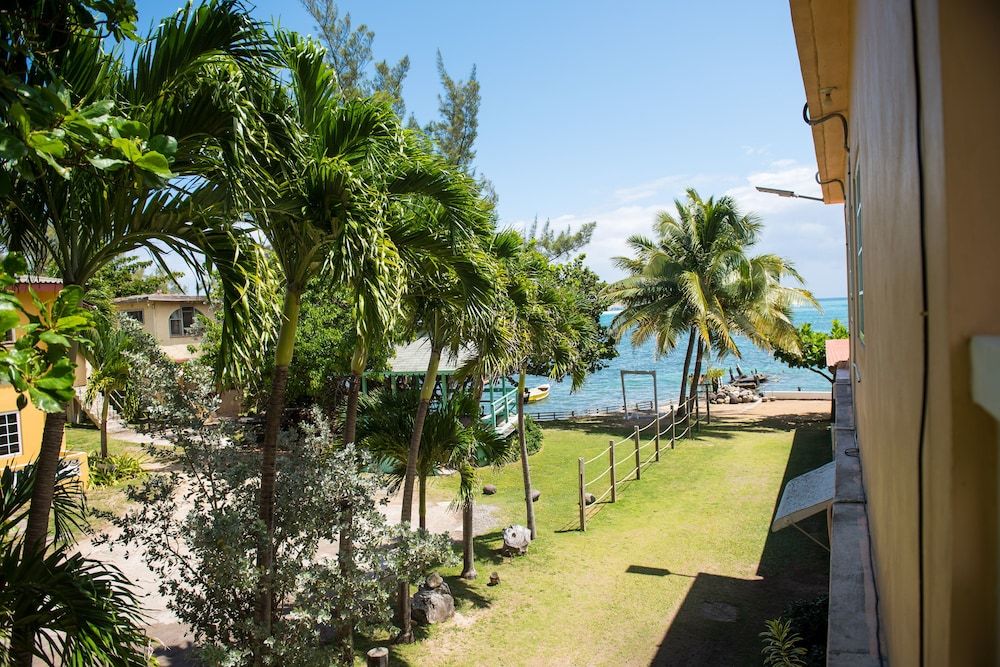 Hunny Bay Resort -1 estrellas en Priory