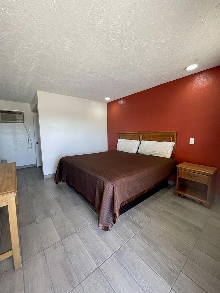 Red River Inn 2