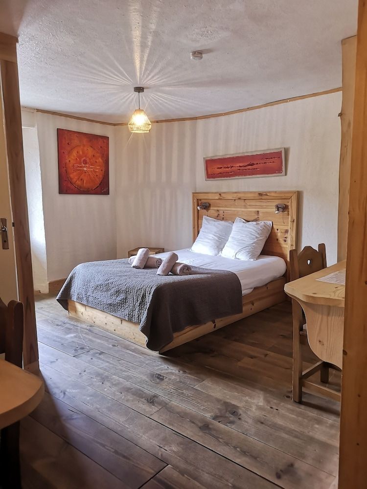 Auberge Les 2 Moucherolles -1 estrellas en Corrençon-en-Vercors