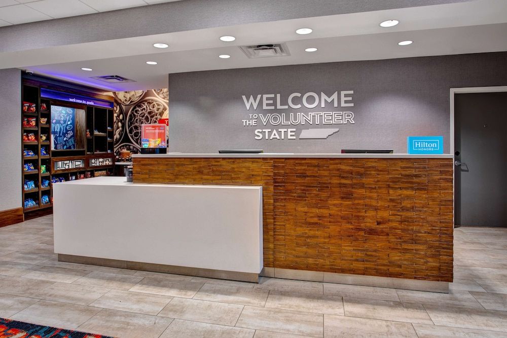 Hampton Inn By Hilton Paris 3