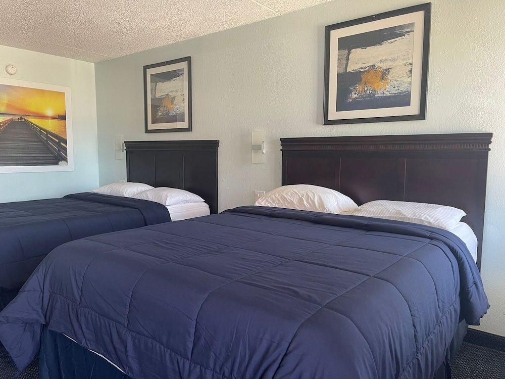 Executive Inn 3