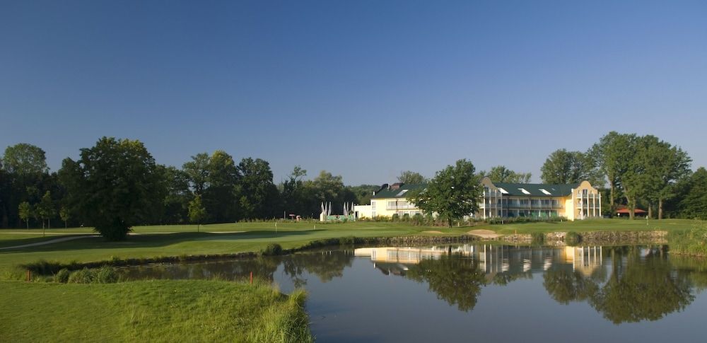 Golfhotel Gutshof Penning -1 estrellas en Rotthalmünster
