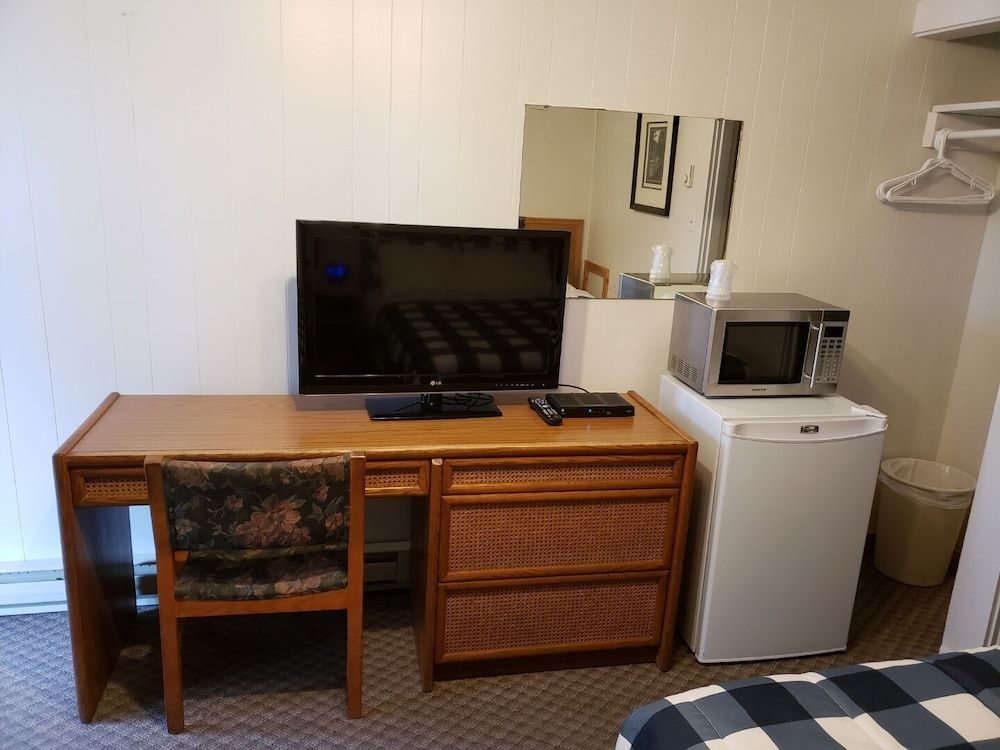 Scoodic Motel 2