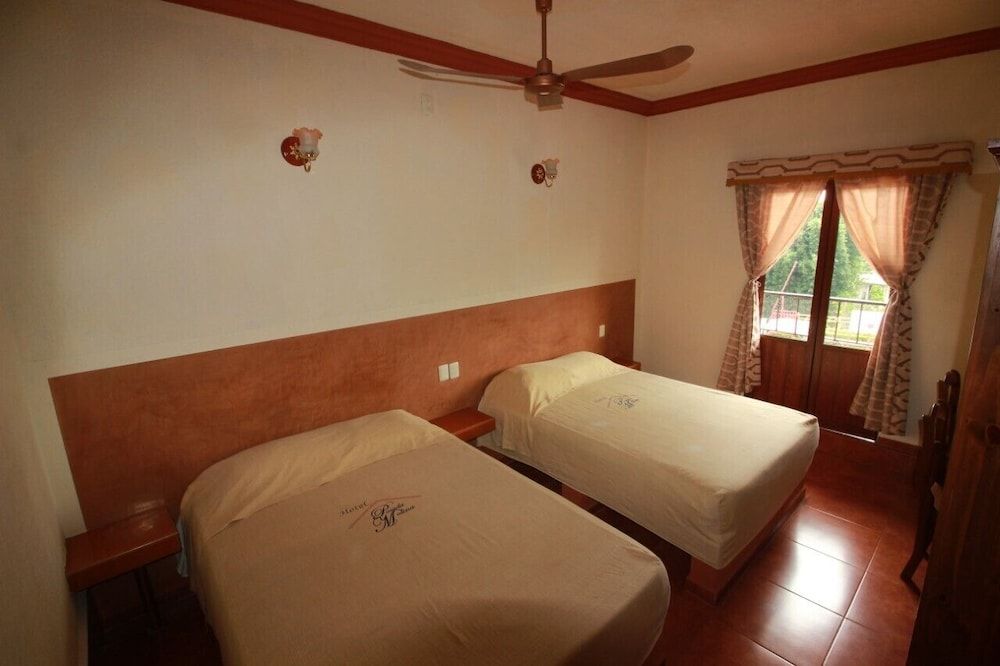 Hotel & Suites Posada Molina 3