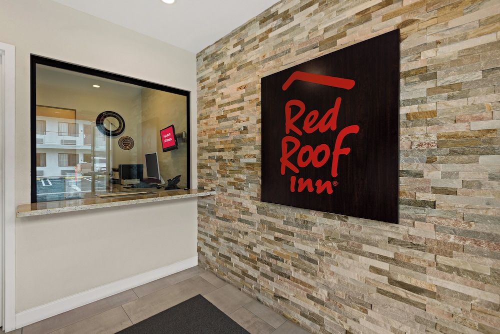 Red Roof Inn Carson - Wilmington 2