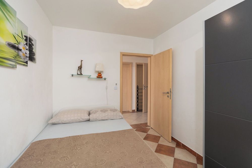 Apartments Sanja 2