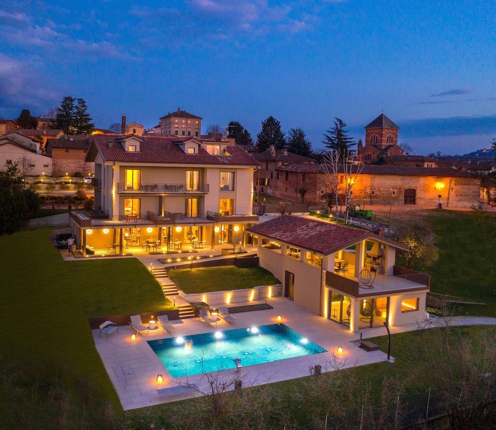 Agriturismo Speziale Wine resort -1 estrellas en Verduno