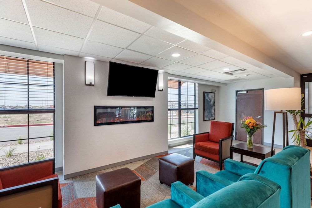 Comfort Inn & Suites Bennett 3