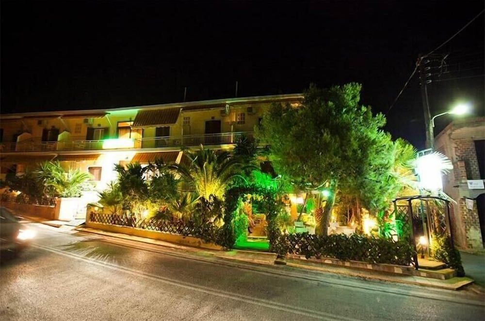 Hotel Possidon 2 estrellas en Agia Marina Aegina