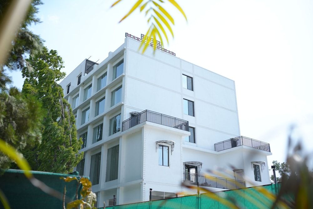 Hotel Makhan Vihar 3 estrellas en Ambikāpur