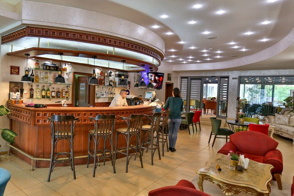 Hotel Terra Europe Brontes 4 estrellas en Targóvishte