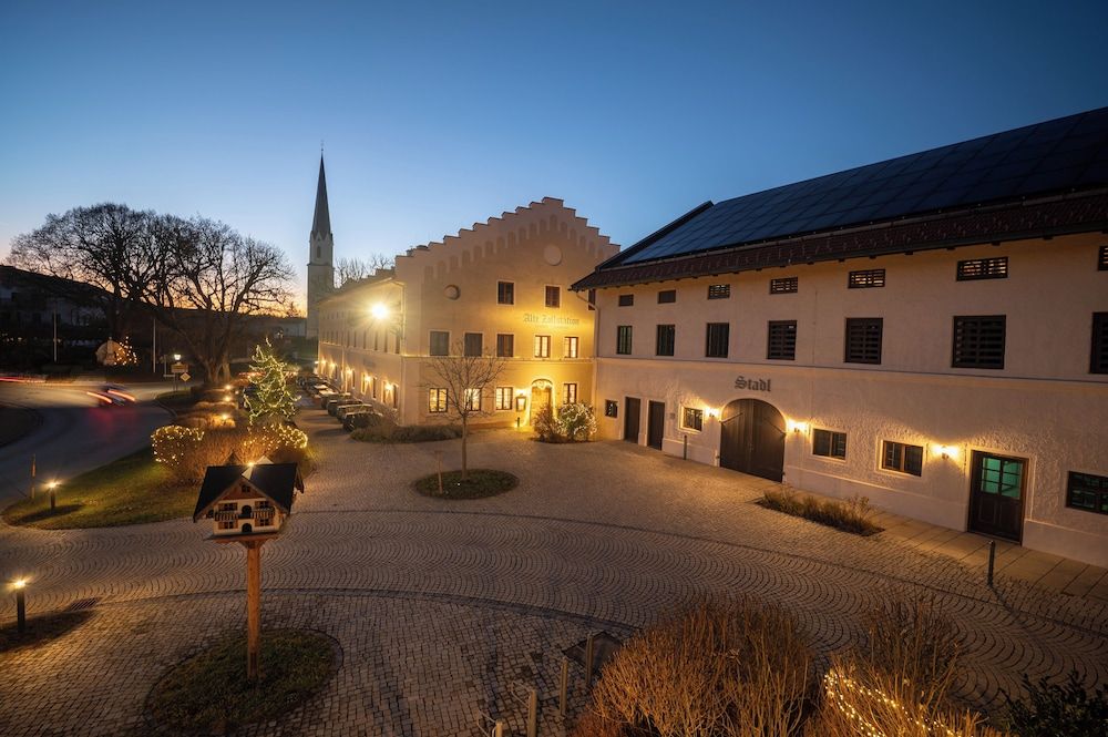 Landhotel Alte Zollstation 4 estrellas en Pittenhart
