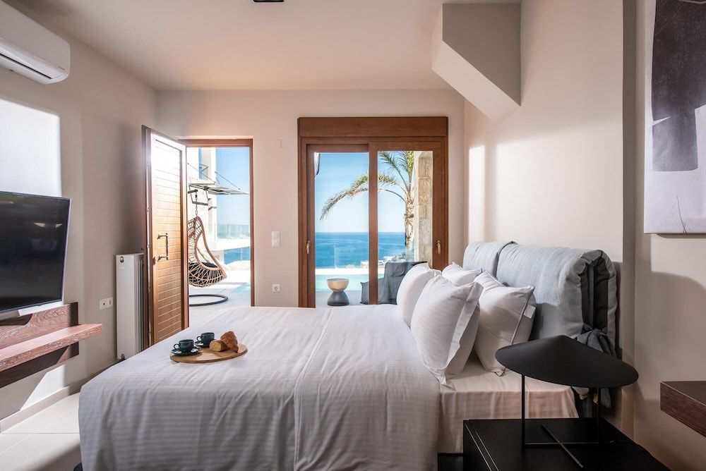 Alpha House in Crete 2