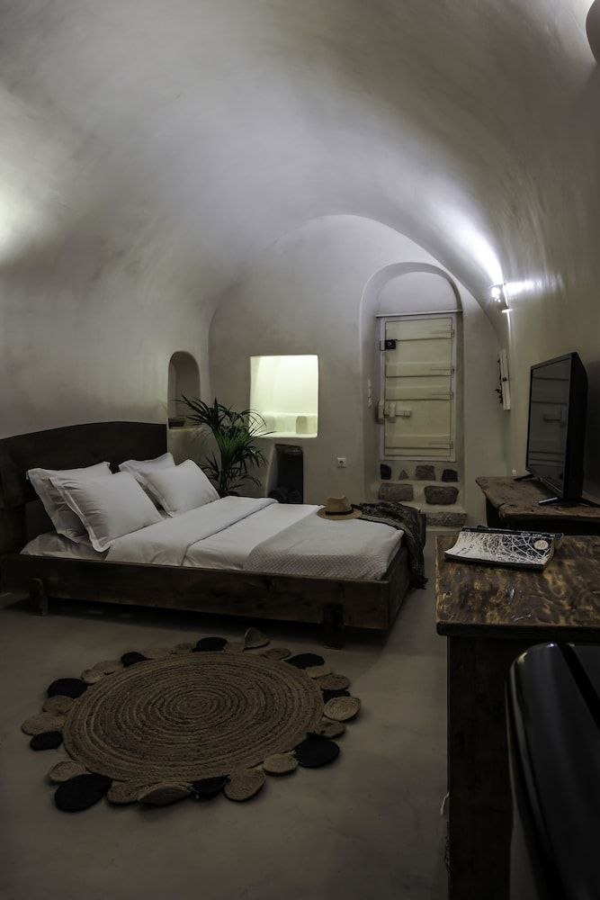 Exi Castle Suites 3