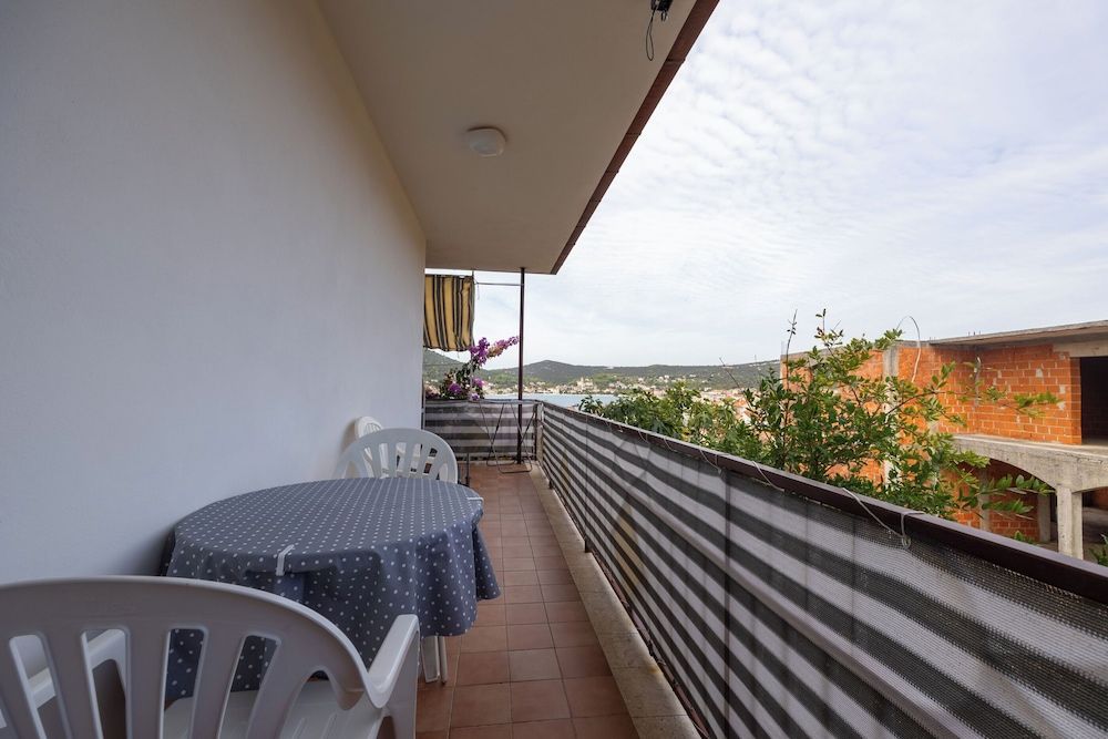 Apartment Frane 3 estrellas en Vinišće