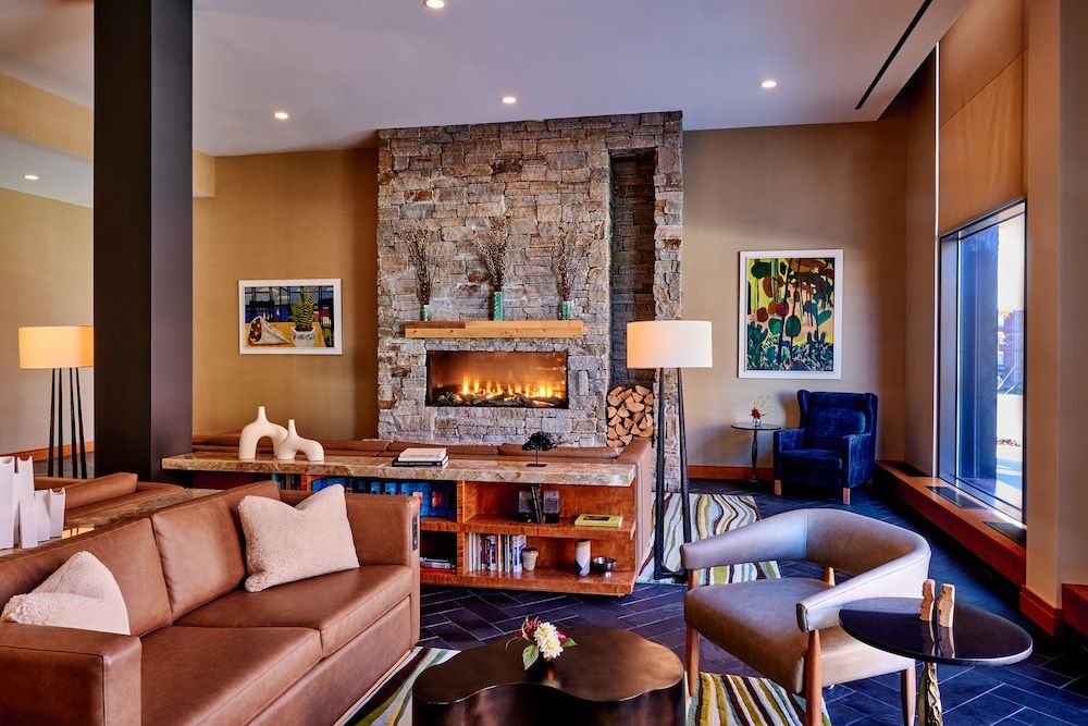 Lockwood Hotel 3