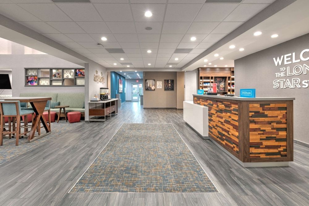 Hampton Inn & Suites Port Lavaca 3