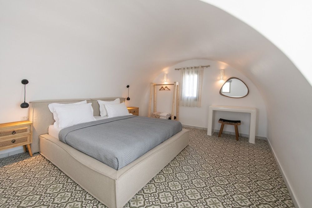 AVAL All Suite 3