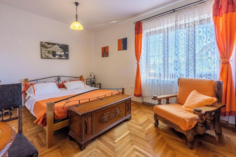 Apartments Mavero 2