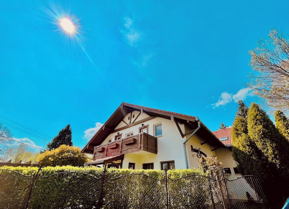 Sommer Pension -1 estrellas en Balatonföldvár