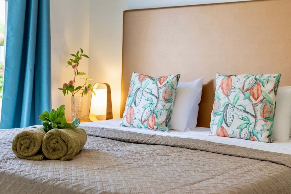 Coral Estate Rentals 2