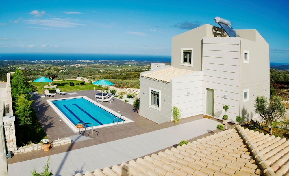 "villa Horizon - Elegance & Privacy With Scenic Views - Extended Pool" -1 estrellas en Skouloúfia