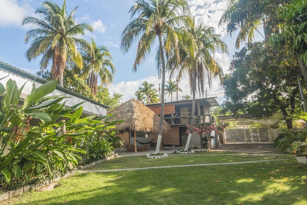Hostal La Canasta -1 estrellas en El Zonte