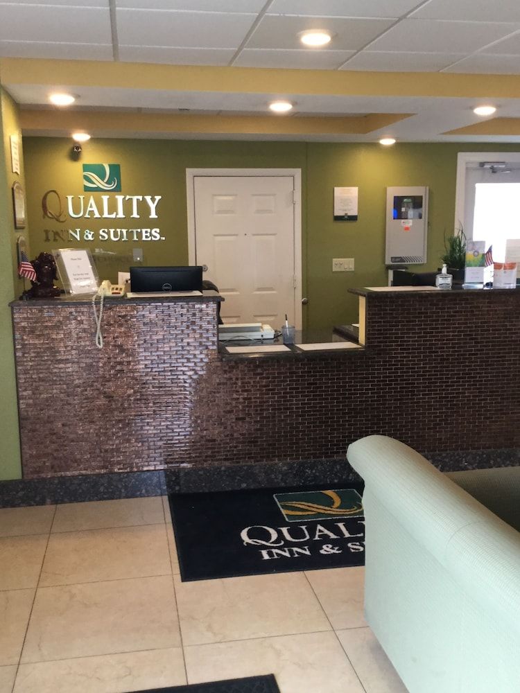 Quality Inn & Suites Glenmont - Albany South 2