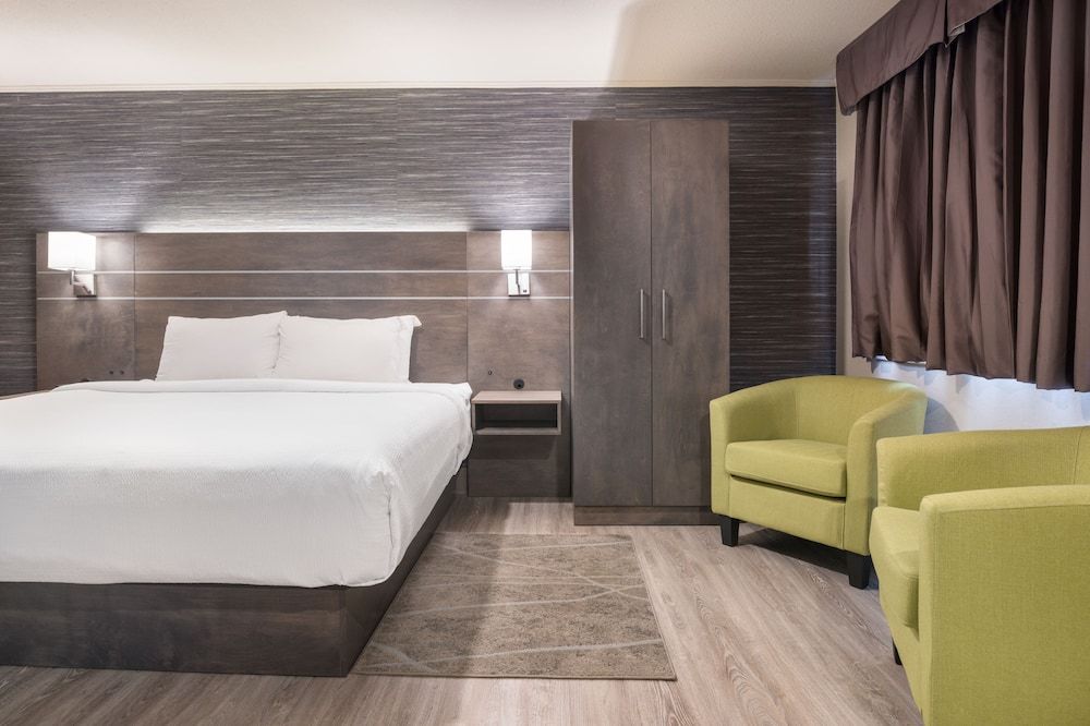 Glengarry Extended Stays 3