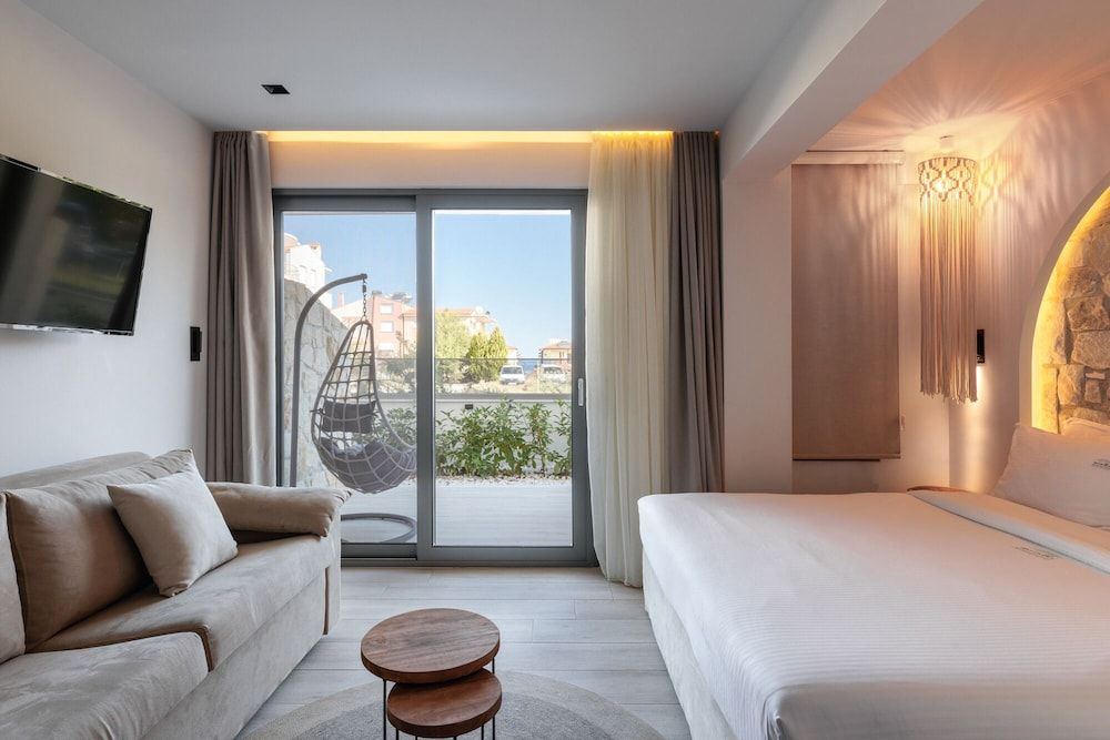 Amalthia Luxury Suites -1 estrellas en Polychrono