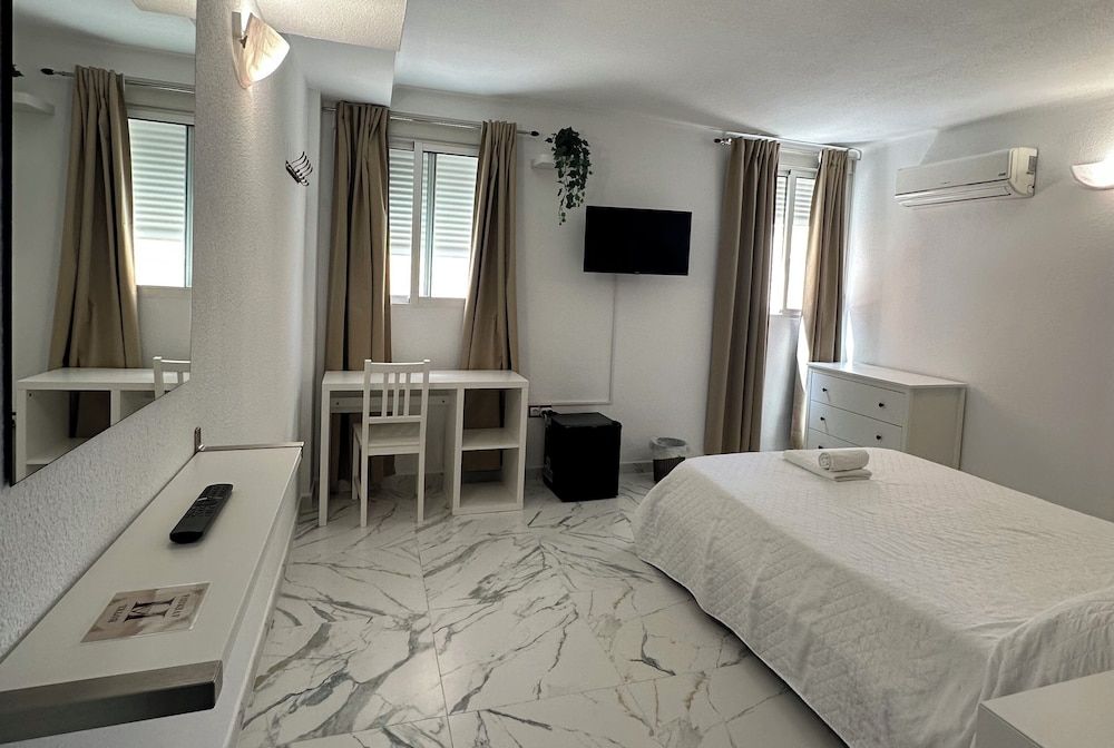 Hotel Avenida 3