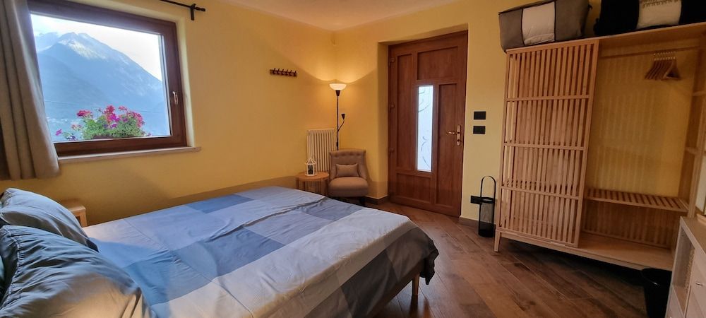 Lo Noyer Et Les Roses -1 estrellas en Saint Nicolas