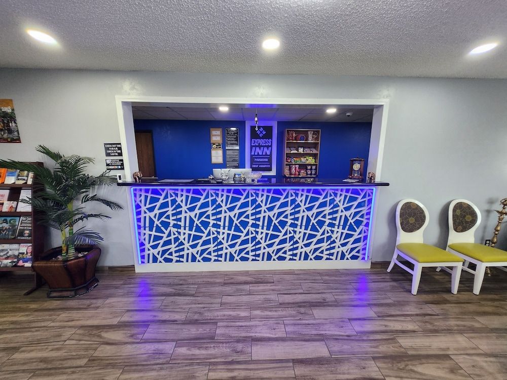 Express Inn Parsons 3
