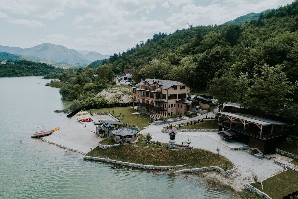 Hotel Noor Konjic 4 estrellas en Konjic