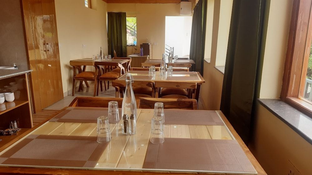 The Vintage Hill Village - Himalayan Boutique Resort 2