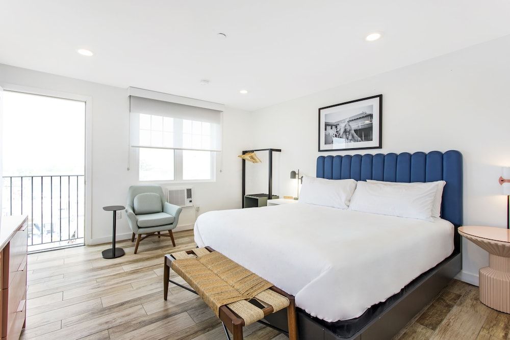Grove Hotel 3
