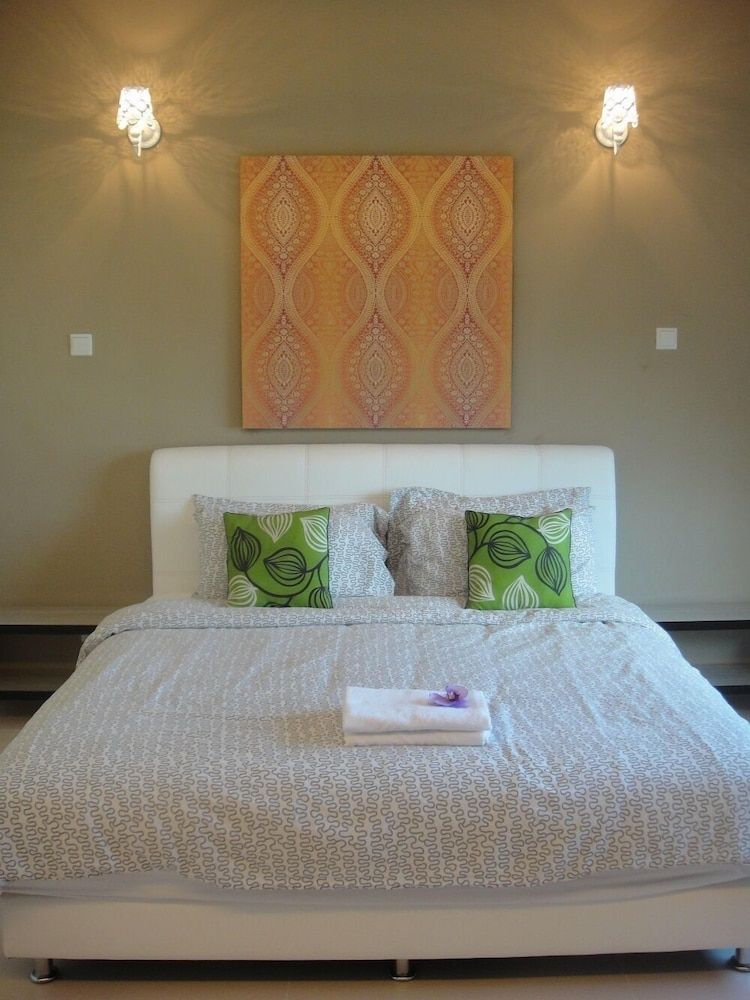 Shamrock Beach Villas 3